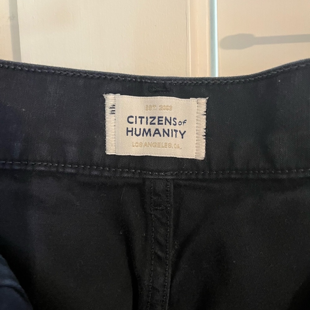 Citizens Of Humanity Marcelle Cargo Pants in True Navy. - Picture 4 of 9